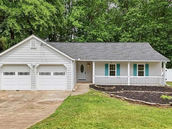 847 Riverstone Ln, Woodstock, GA 30188