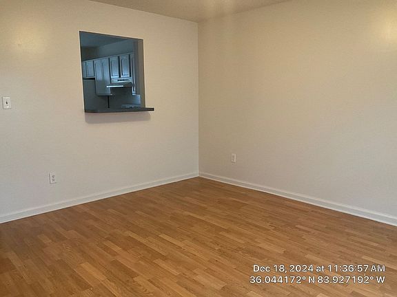 3rd image of 5606 Boxwood Garden Way #5612