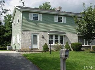 4239 Mohican Dr, Schnecksville, PA 18078
