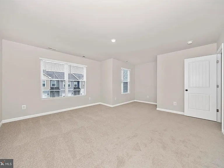 45 Bloomsbury St — Photo 10