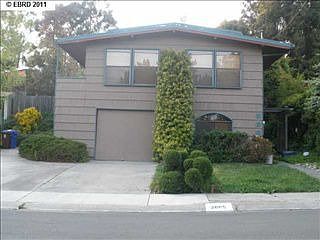 2nd image of 2665 Sheldon Dr