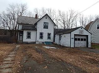 6 New St, Millers Falls, MA 01349