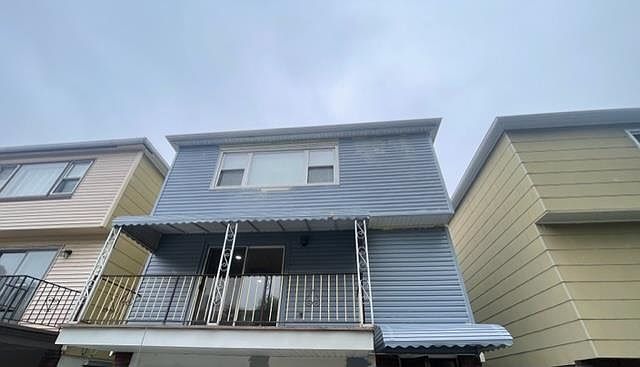 1st image of 427 Manila Ave
