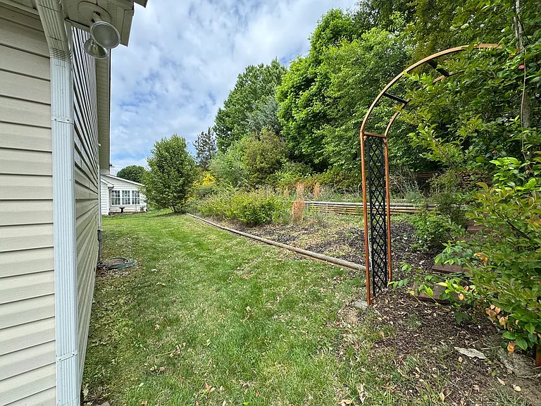 3529 Bent Trace Dr — Photo 22