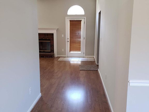 2nd image of 5512 Dover Crest Ln
