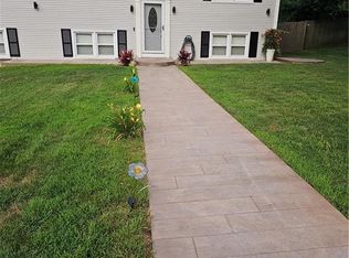 34 Kulas Rd, West Warwick, RI 02893