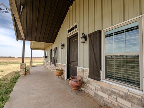 2nd image of 9118 Hall Rd