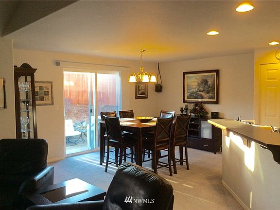4th image of 8112 Cantabella Court SE