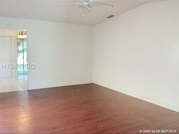 5th image of 9521 W Fern Ln