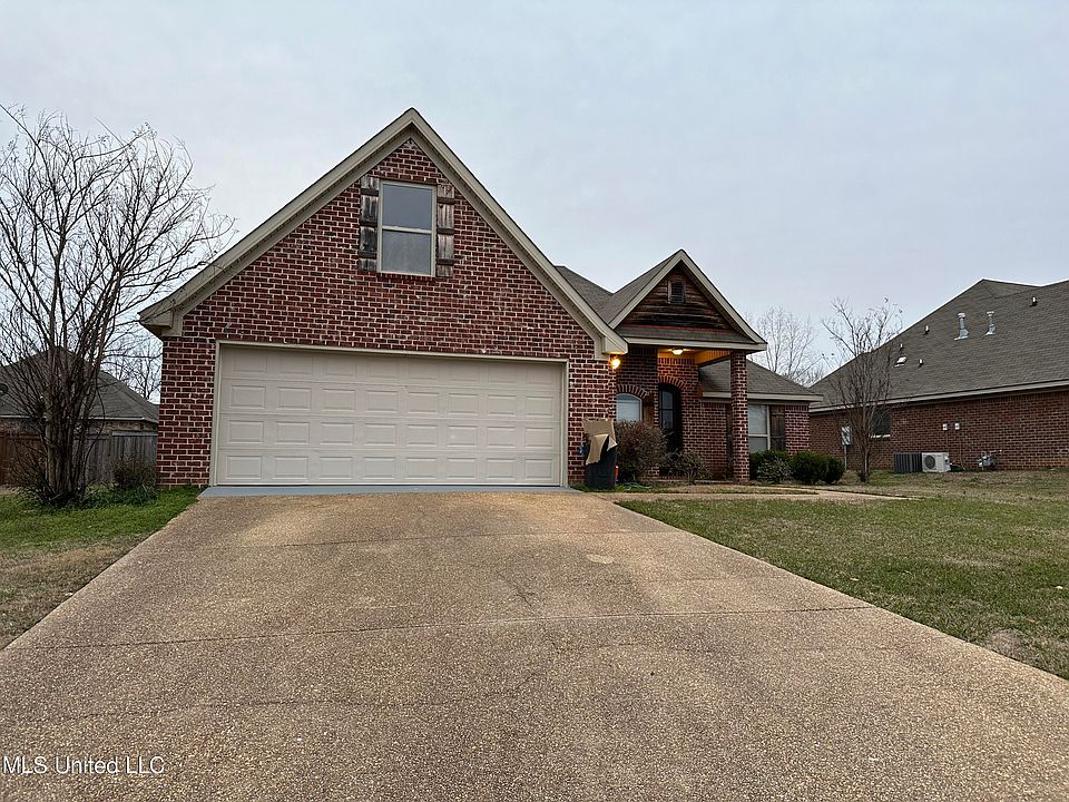 1st image of 119 Woodridge Dr