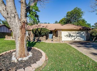 1741 Timbercreek Rd, Benbrook, TX 76126