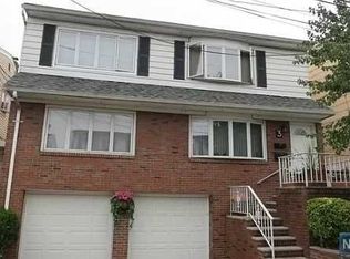 3 Luxoro Pl, Fairview, NJ 07022