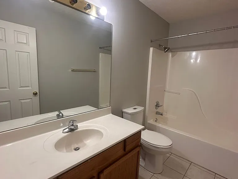 9406 Harlow Ct — Photo 24