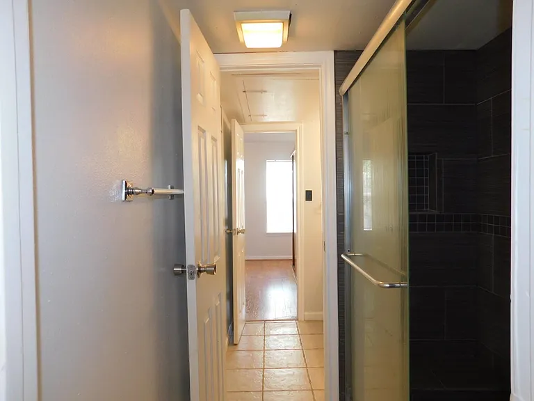 11710 Southlake Dr #23 — Photo 7