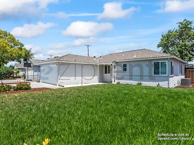 1723 Laine Ave — Photo 4