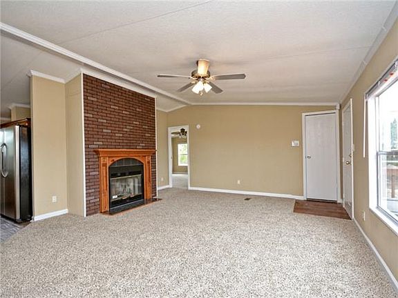 3rd image of 1008 County Road 4126