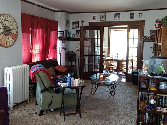 3rd image of 611 N Palm St