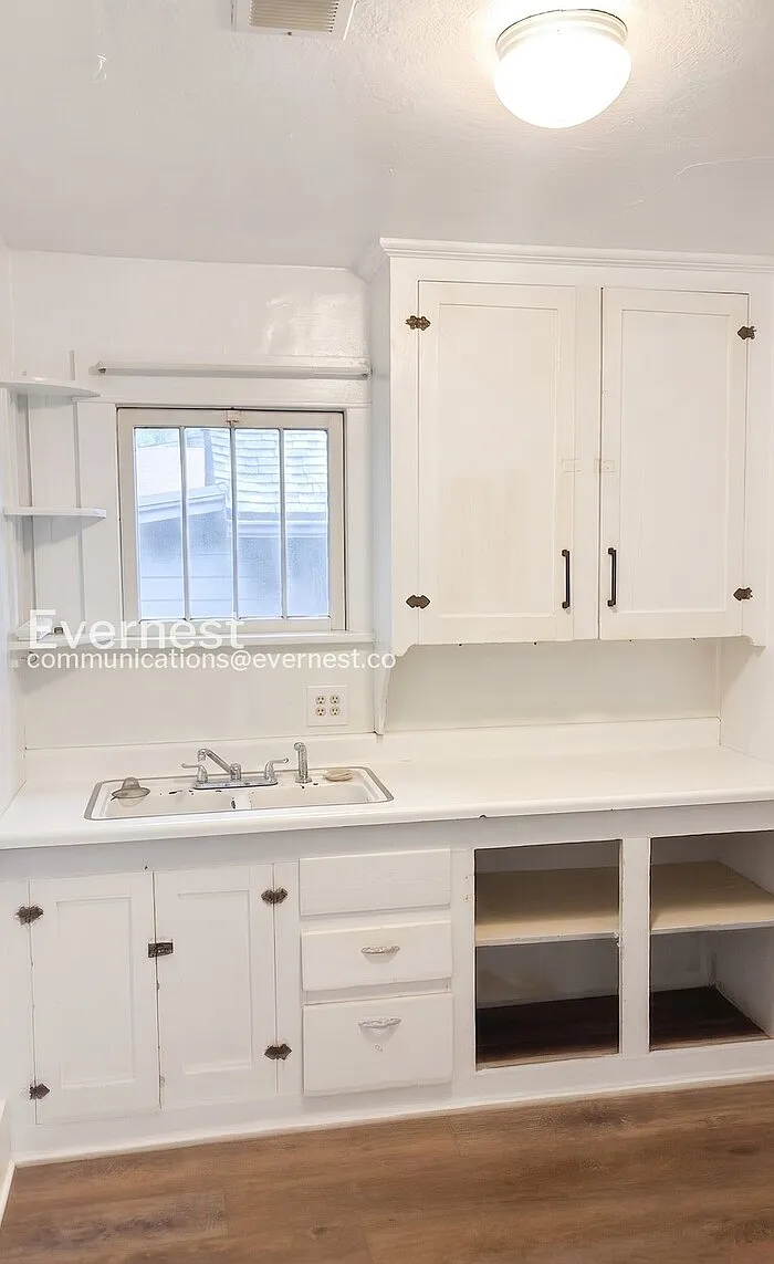 2 bed, 1.0 bath, 576 sqft, $1,597 — Photo 4