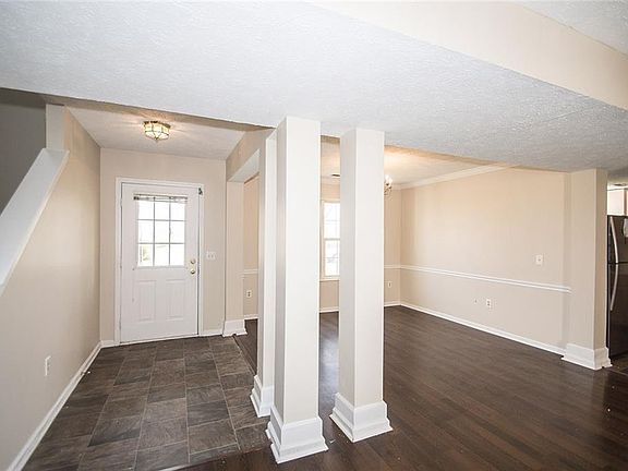 5th image of 11215 Hickory Lake Ln