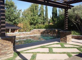 10537 E Fieldstone Ave, Clovis, CA 93619