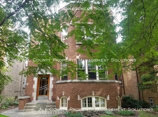 6619 N Campbell Ave #2, Chicago, IL 60645