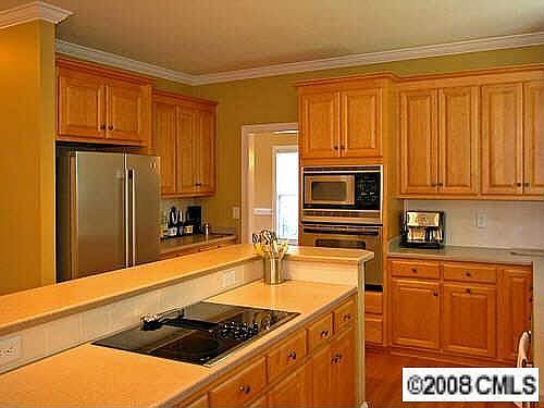5th image of 305 Stonewater Bay Ln