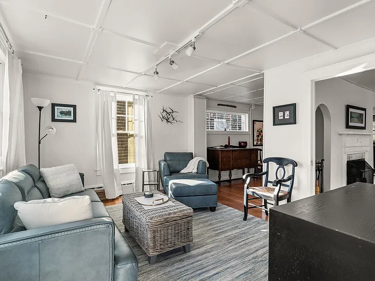 14 Dearborn St — Photo 11