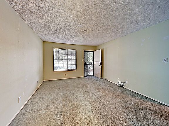 2nd image of 5836 Locke Ave APT 100