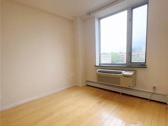 5th image of 38-34 Parsons Blvd #7G