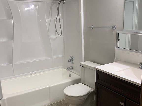 4th image of 7465 Seymour St NW