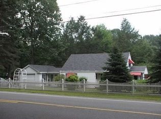 74 Southbridge Rd, Dudley, MA 01571