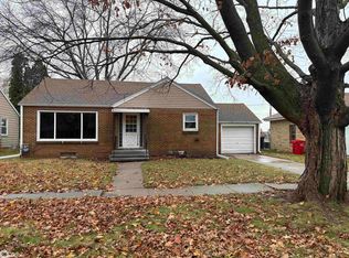 1112 Val Kay Ct, Hampton, IA 50441