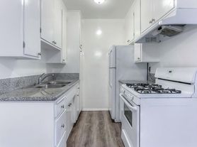 1628 S. Westgate Ave, 1 Bedroom - 1 Bathroom