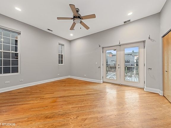 5th image of 1347 N Western Ave #3