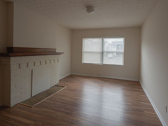 4th image of 106 W 8th Ave APT A