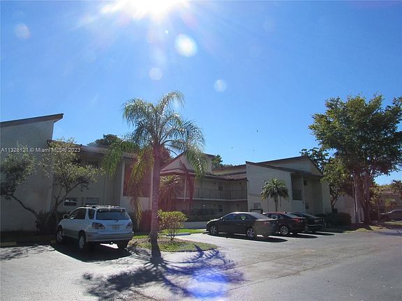 5th image of 8770 Holly Ct APT 201