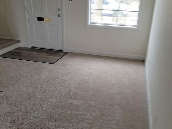 3rd image of 2415 Northumberland Ave