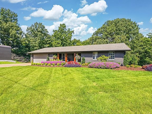 3rd image of 55 Green Meadows Dr