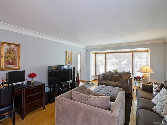 3rd image of 1506 Westchester Blvd