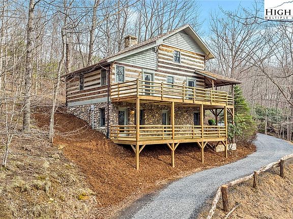 5th image of 372 Homestead Road