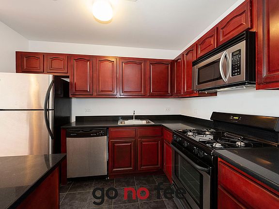 4th image of 301 W 118th St #9