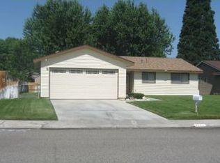 1525 Rocking West Dr, Bishop, CA 93514