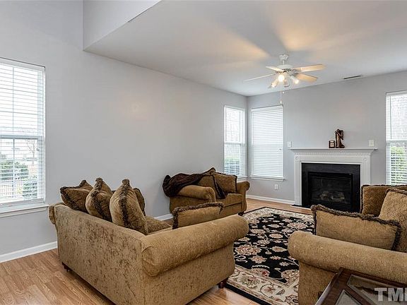 4th image of 309 Cline Falls Dr
