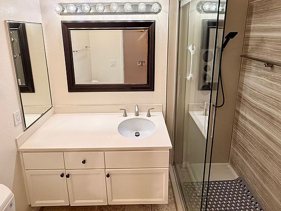 5th image of 701 Kettner Blvd Unit 115