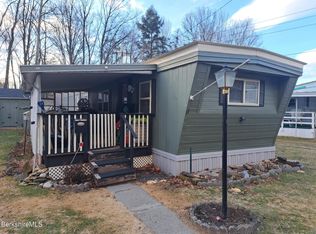 11 Pinnacle Dr, Adams, MA 01220