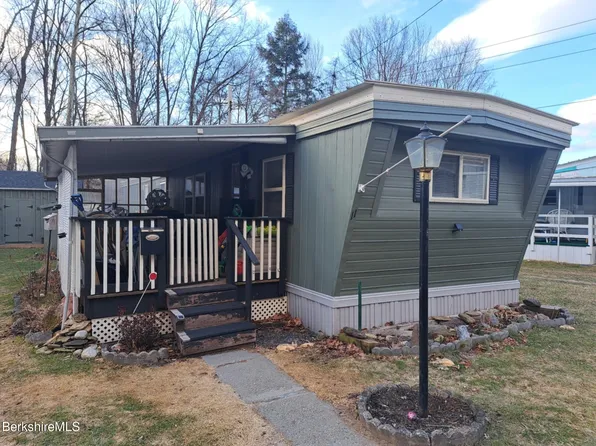 11 Pinnacle Dr, Adams, MA 01220