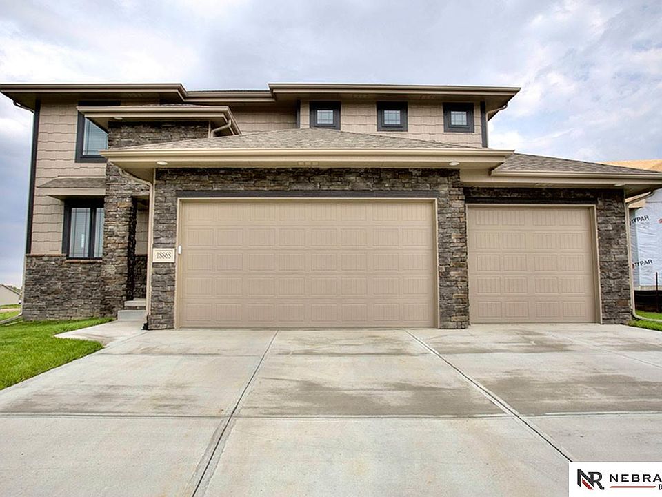 1st image of 18868 Manderson Cir
