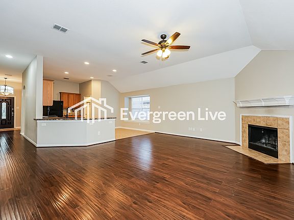 3rd image of 3228 Chesington Dr