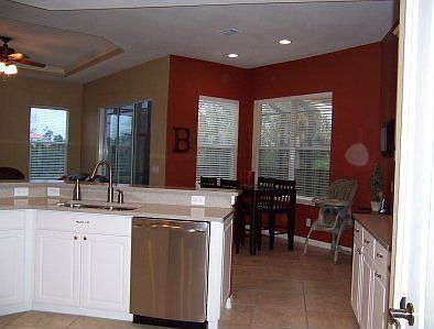 Kitchen / Breakfast Nook