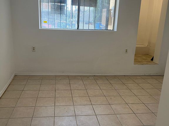 3rd image of 219 N Alvarado St #1/4